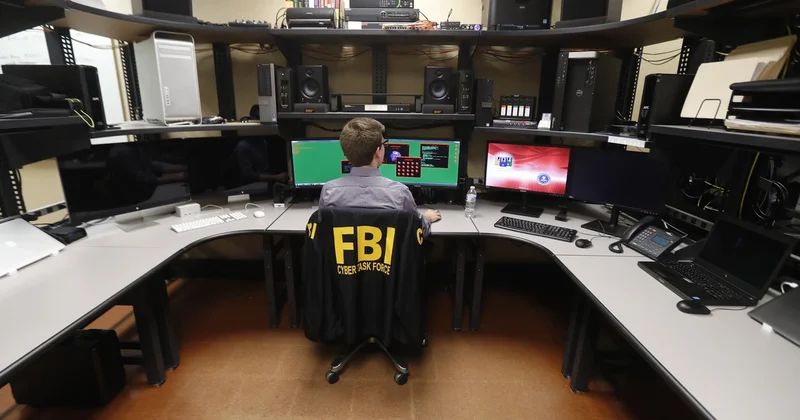 Federal Təhqiqatlar Bürosu şatdaun səbəbindən araşdırmalarını dayandırıb