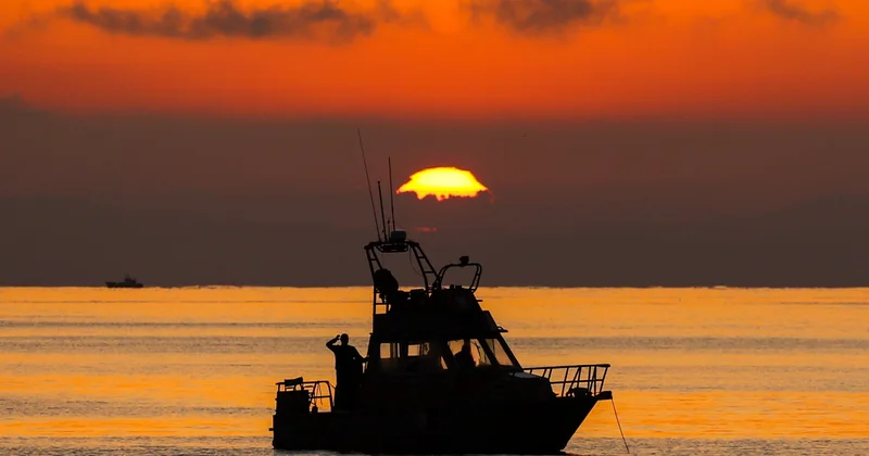 ABŞ Sakit Okeanda daha bir qayığı məhv edib