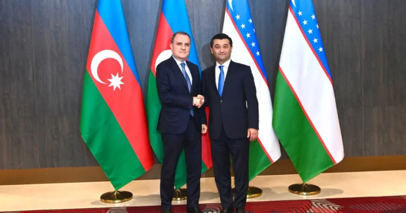 Azərbaycanın xarici işlər naziri özbəkistanlı həmkarı ilə görüşdü