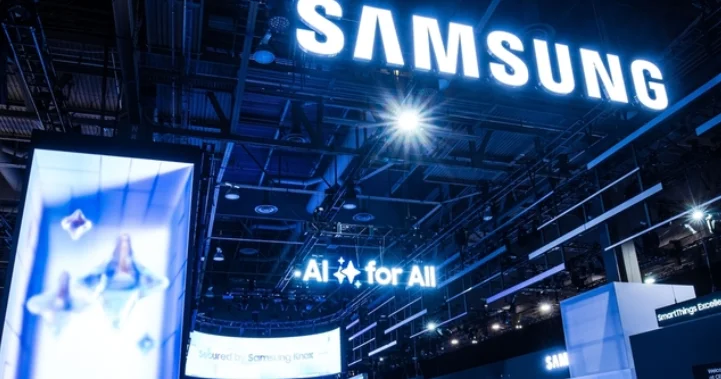 Samsung mənfəətini iki dəfə artırdı