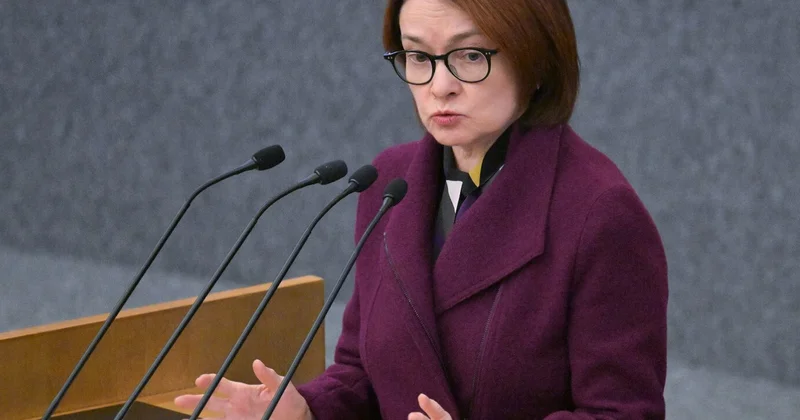 Эльвира Набиуллина выступила в Госдуме в пальто Minval Politika