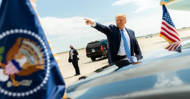 Trampın nüvə sınaqları ilə bağlı qərarı sərt tənqid olunub