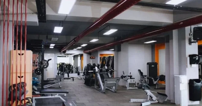 21 yaşlı Adil idman zalında məşq zamanı ölübmüş TƏFƏRRÜAT