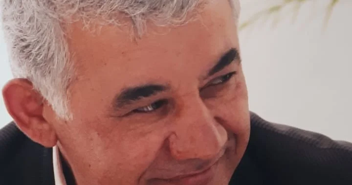 Elşən Əzimin “İllərin o tayı”ndan gələn şeirlərindən