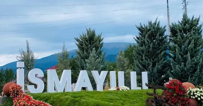 İsmayıllının girişindəki tikili niyə sökülüb? VİDEO