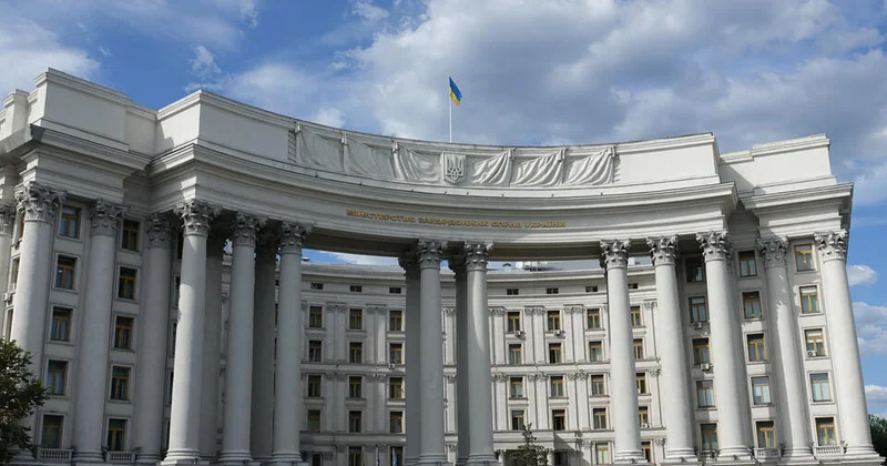 Ukrayna Xarici İşlər Nazirliyi jurnalistləri TƏHDİD ETDİ KONKRET