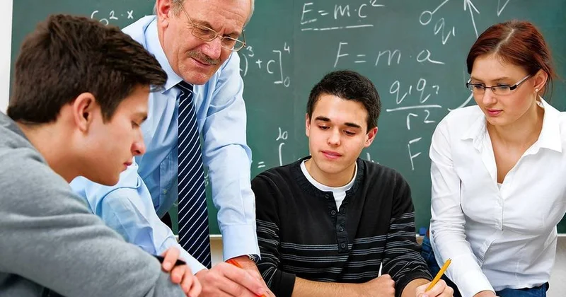 Tədris proqramına yalnız qanuni yollarla müdaxilə mümkündür MÜNASİBƏT BİLDİRİLDİ