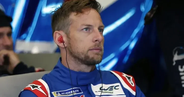 “Formula 1” üzrə dünya çempionu karyerasını başa vurur