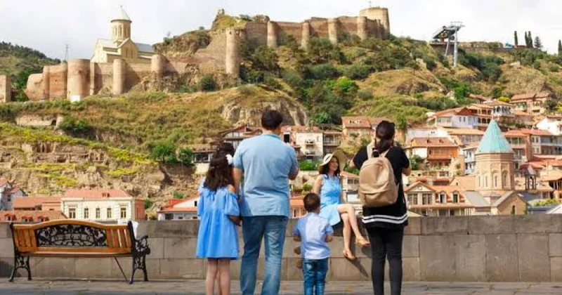 Gürcüstanın 9 ayda turizmdən gəlirləri 6 milyard laridən çox olub