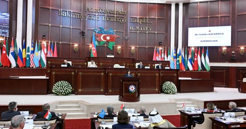 “Konstitusiya müasir dünyada dövlətlərin müstəqilliyinin və suverenliyinin təməli kimi”