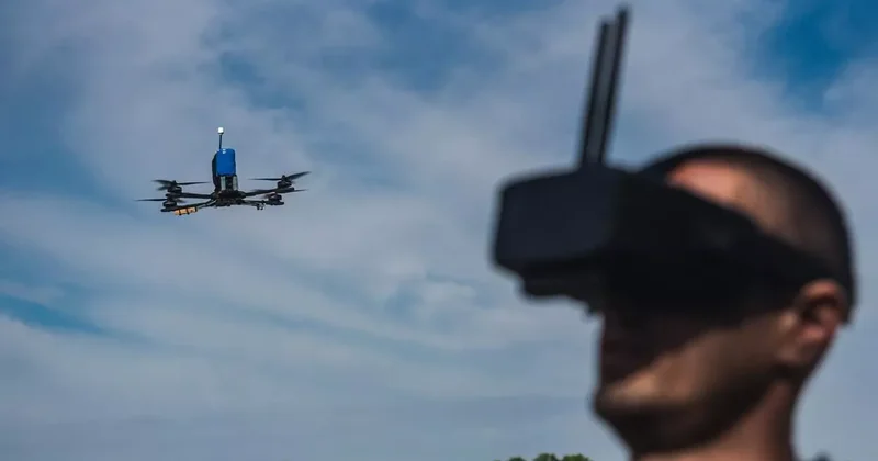 Германия намерена закупить 12 тысяч дронов камикадзе