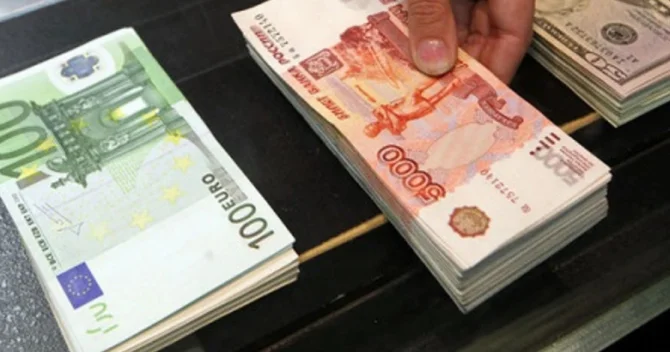 Rubl ucuzlaşdı, avro və dollar isə... YENİ MƏZƏNNƏ