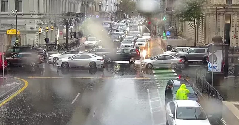 Дорожная полиция предупредила водителей и пешеходов