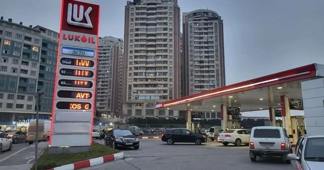 SOCAR və ya digər yerli şirkətlər LUKOIL un infrastrukturunu alarsa, Gürcüstanda fəaliyyət imkanı yarana bilər
