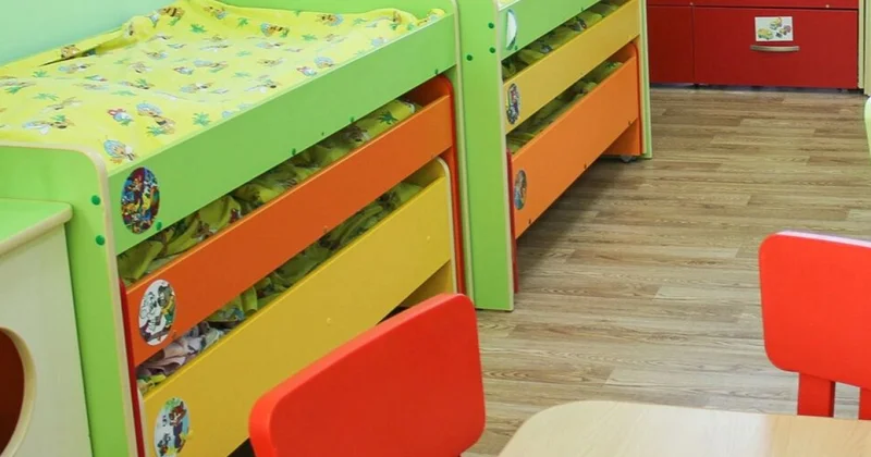 Избившую ребенка няню уволили спустя два года