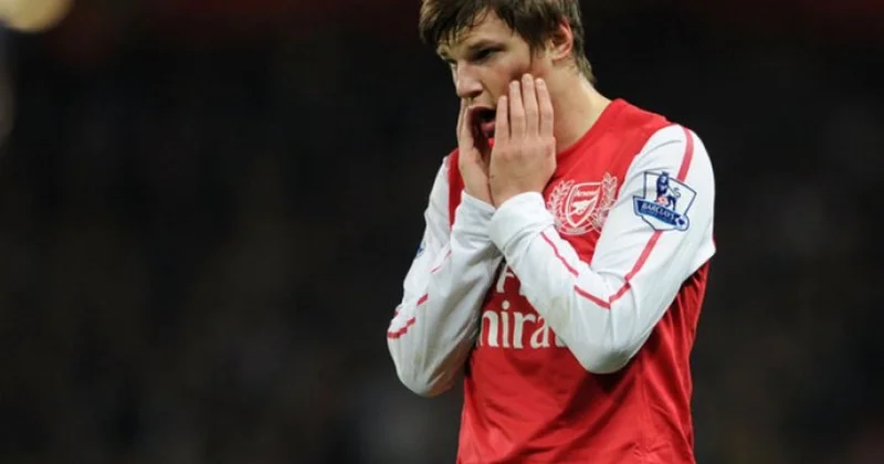 Arşavinin keçmiş arvadı futbolçunu fırıldaqçılıqda ittiham etdi