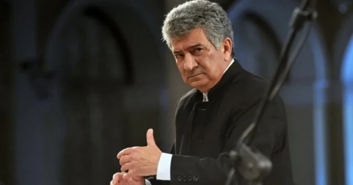 Известный дирижер Рауф Абдуллаев госпитализирован