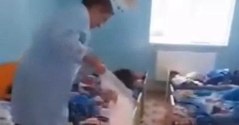 Uşağı 2 il əvvəl döyübmüş İşdən bu gün çıxarıldı