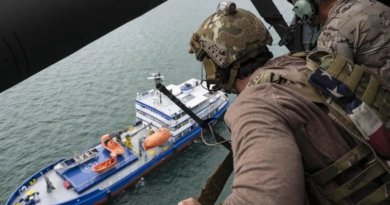 ABŞ ordusu kartellərə məxsus qayıqlara zərbə endirib VİDEO