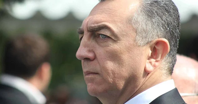 Eldar Əzizov bəzi məmurların transformasiyası haqqında