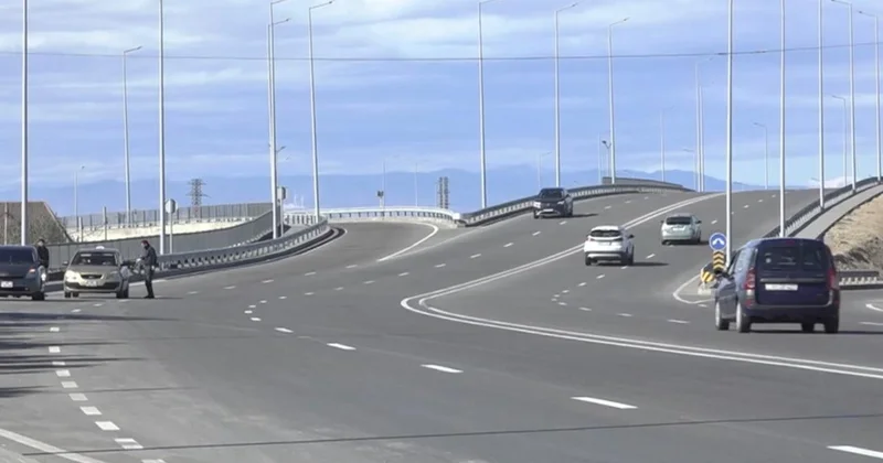 Qaş düzəltmək istədilər, göz çıxardılar: Kürdəxanı sakinlərinin etirazına səbəb olan yol