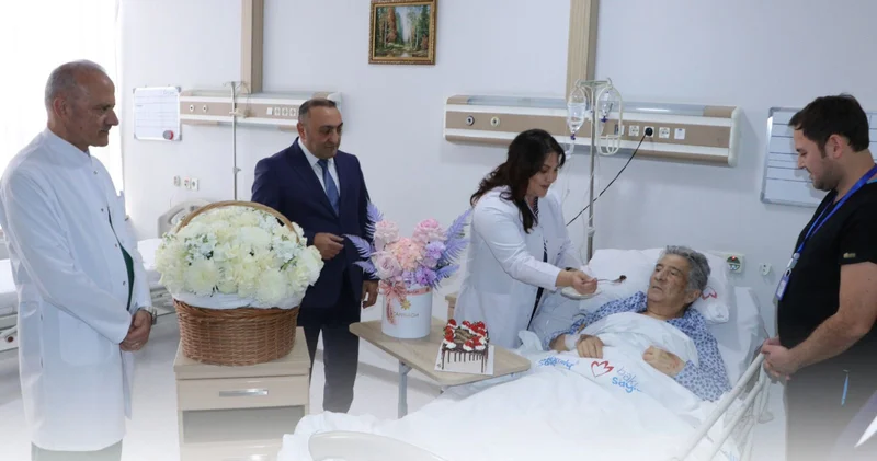 Məşhur dirijor Bakı Sağlamlıq Mərkəzində əməliyyat olundu FOTO