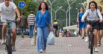 Slovakiya piyadalar üçün sürət həddi tətbiq edəcək...