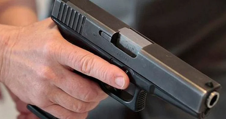 Hərbi komissarlıqda atışma olub, yaralılar var