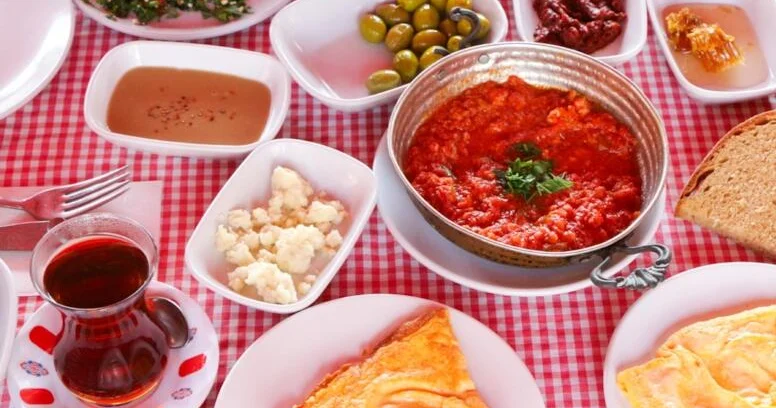 Səhər yeməyində etdiyi sadə dəyişikliklə 71 kilodan 64 kiloya düşdü