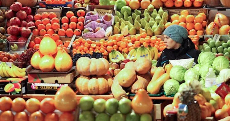 Bazarda qiymət oyunu: İstehsalçı qazanır, yoxsa vasitəçi? KONKRET
