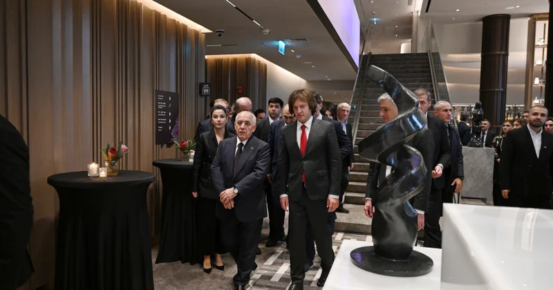 Azərbaycanın və Gürcüstanın Baş nazirləri “ART Riverfront Hotel Tbilisi”nin açılışında iştirak ediblər