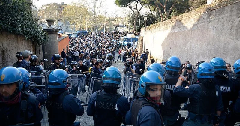 İtaliyada aksiyaların ikinci dalğası başladı: Qırmızı həyəcan…