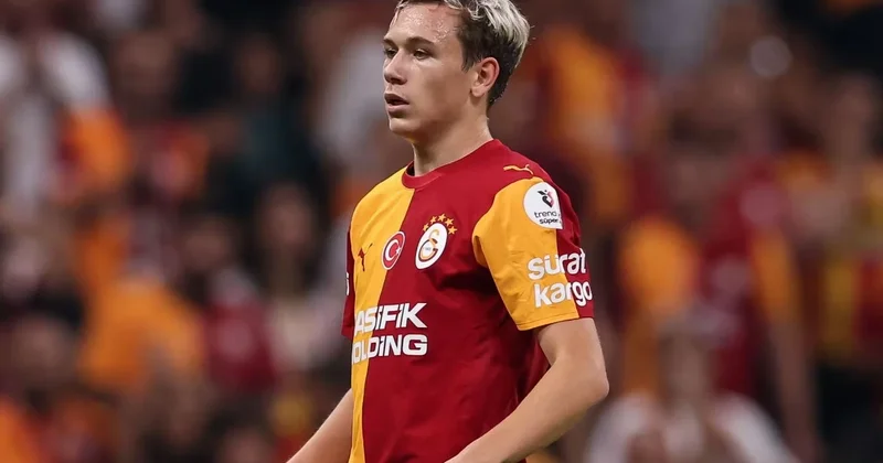 “Barselona”, PSJ və İngiltərə nəhəngləri “Qalatasaray”ın futbolçusu uğrunda mübarizəyə qoşulub