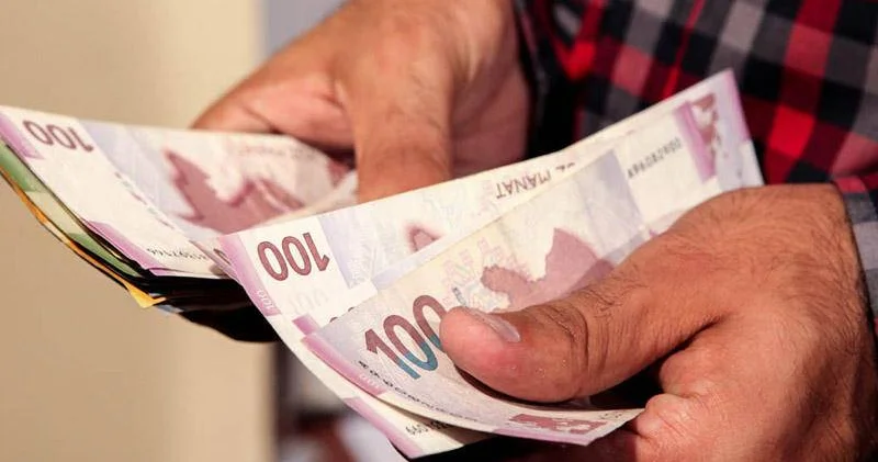 Deputat bu şirkətlərin pulu geri qaytarmasını tələb edir