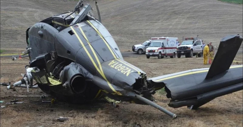 İki helikopter toqquşub, 3 nəfər ölüb