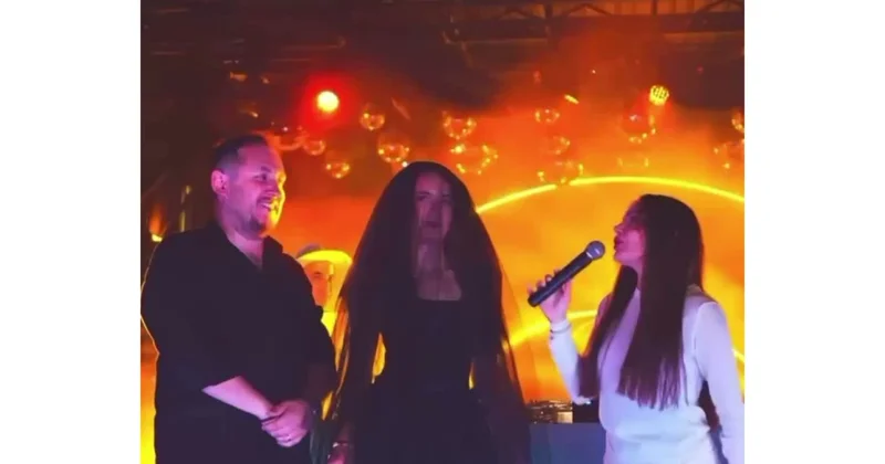Türkiyədə cütlük boşanma qərarını möhtəşəm parti ilə elan etdi (Video)