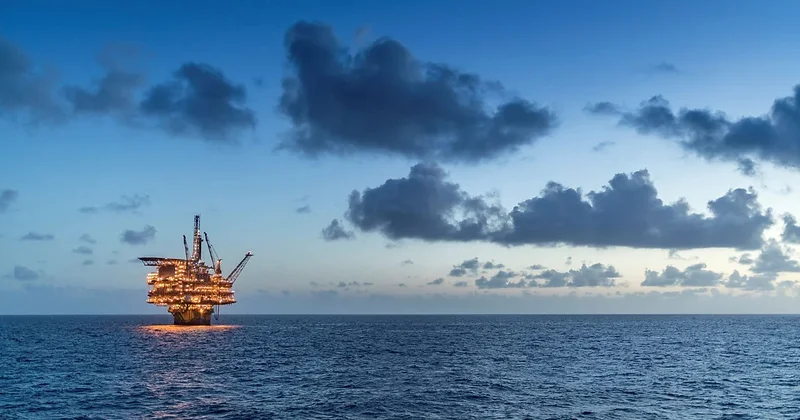 Дефицит нефти на мировом рынке в 2026 году составит 3,5 млн баррелей в сутки OIES