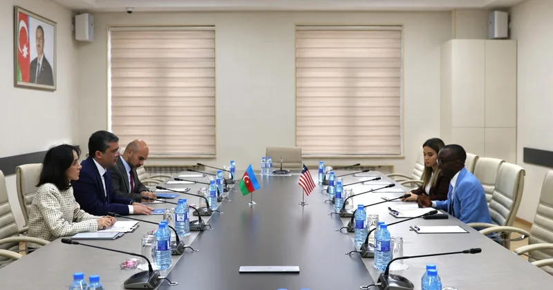 Media və Yayım Şurasında görüş keçirilib FOTO