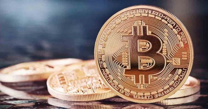 Биткоин упал на 4,23% на фоне сообщений о взломе криптобиржи Binance