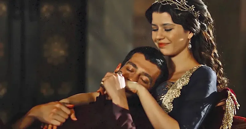 Beren Saat və Ekin Koç 10 il sonra eyni layihədə