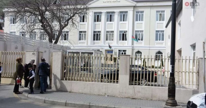 Hicaba görə məktəb binası yandırılmağa cəhd edildi, həbs olunanlar var FOTO