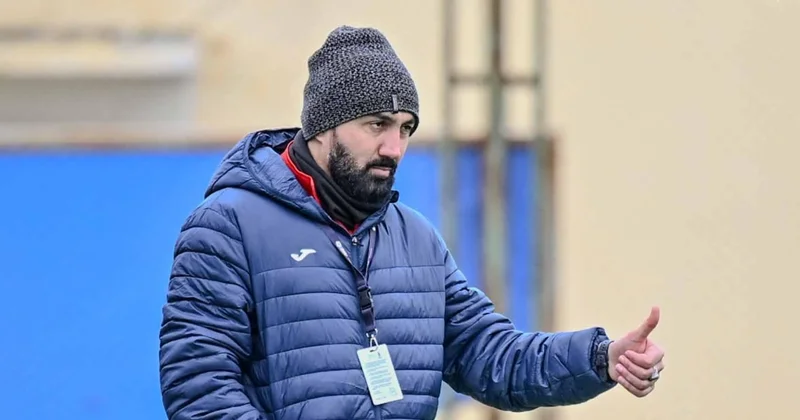 Xankəndi nin baş məşqçisi: Belə penalti ilə məğlub olmaq bizi üzür