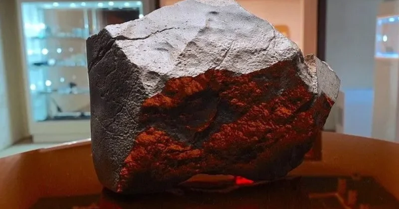 Alimlər Malidə tapılan 4,1 milyard il əvvələ aid Mars meteoritini tədqiq ediblər