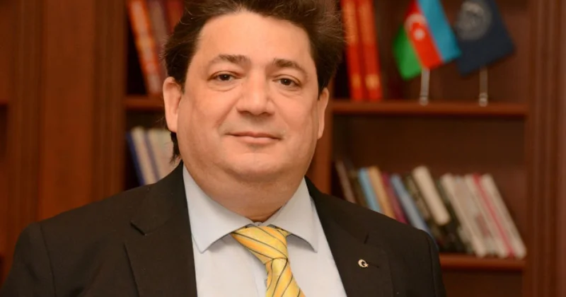 Professor: İT təhsilinin gələcəyi auditoriyadan real texnoloji layihələrə keçir ŞƏRH
