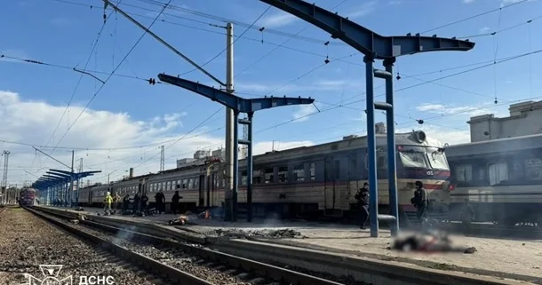 Dneprdə dəmir yolu stansiyasına hücum: ölənlərin sayı artır