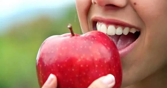 Hər gün alma yemək orqanizmə necə təsir edir?