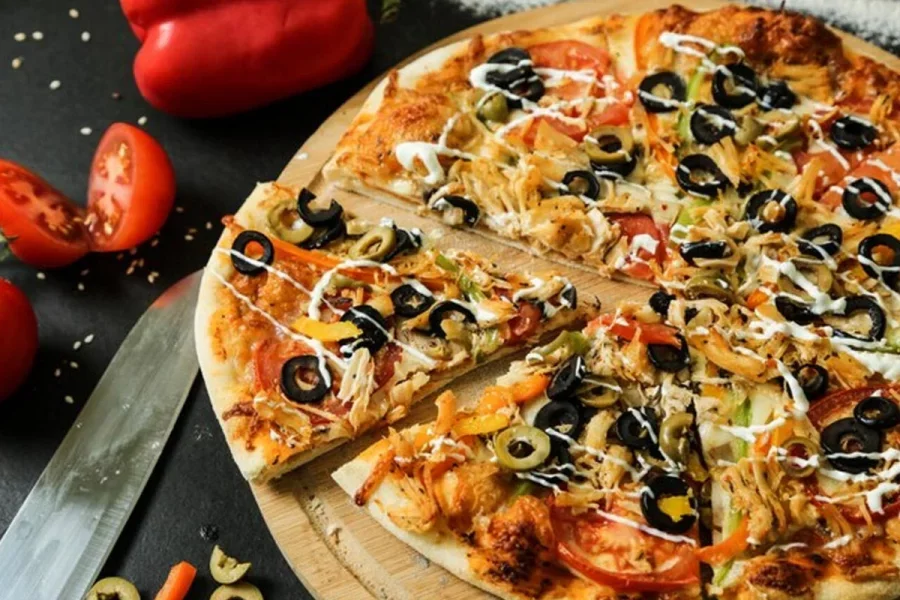 7 dəqiqəyə necə pizza hazırlamaq olar?