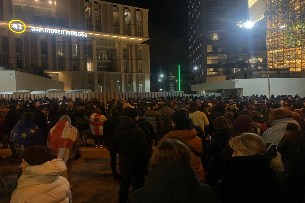 Акции протеста в Тбилиси, более ста задержанных