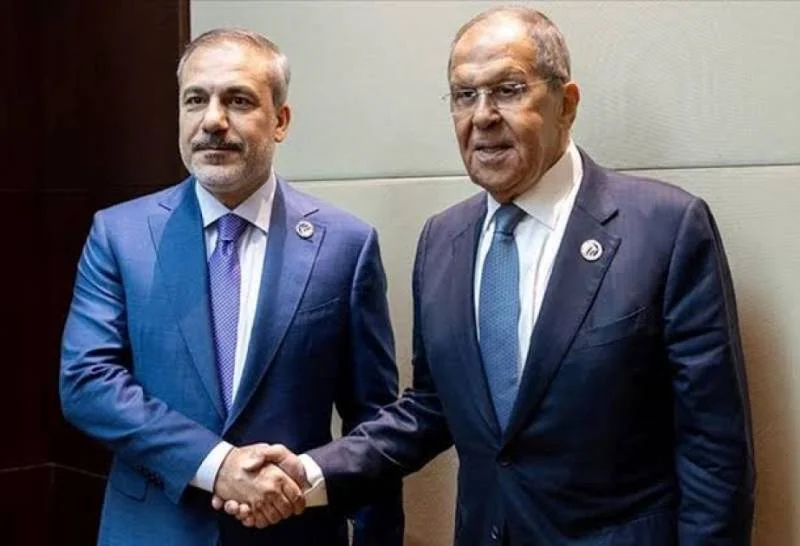 Fidan və Lavrov arasında telefon danışığı olub