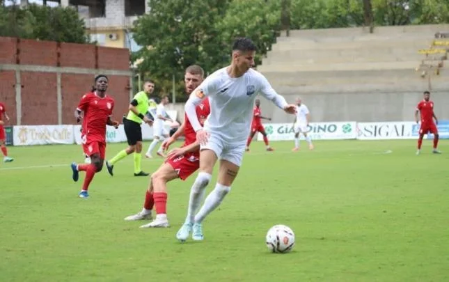 Azərbaycanın legioner futbolçusu əsas heyətdə meydana çıxdı